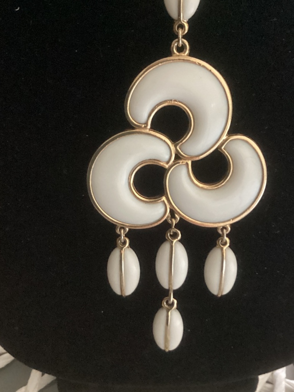 White Enamel Drop Pendant Necklace - Women Jewelry - Picture 2 of 5